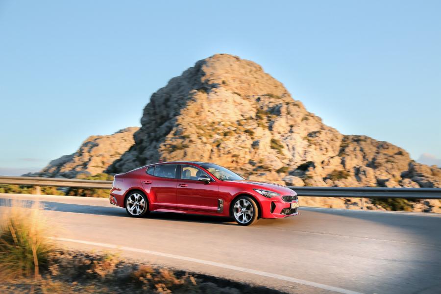  Kia Stinger GT (CK) 2017 года  (WW) (фото 81 из 106)